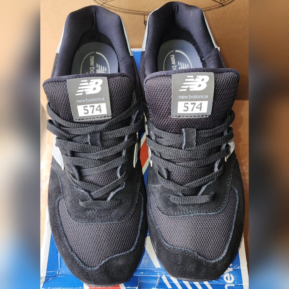 New Balance 574 Classics Size 11.5, Color Grey/Black
